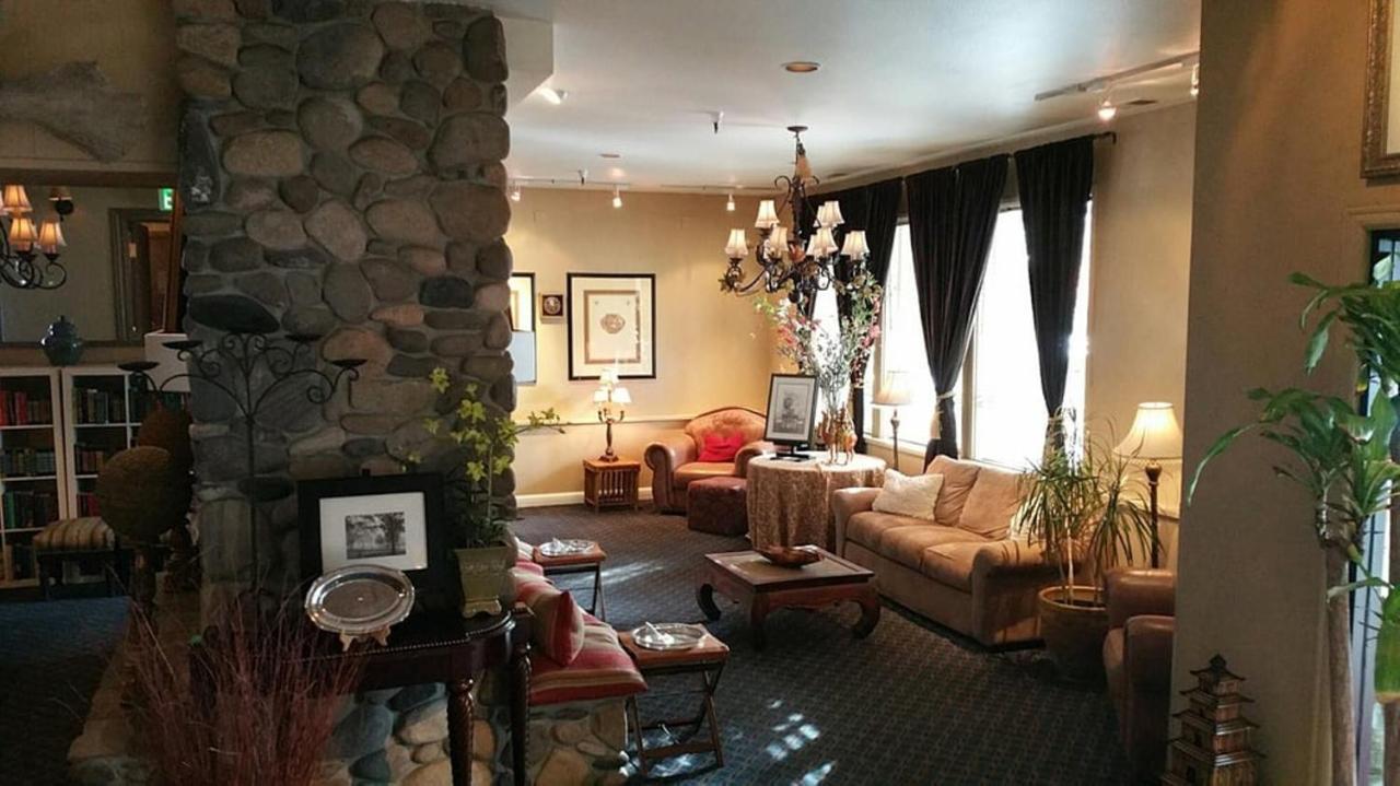 Lodge At Kingsbury Crossing Stateline Exteriör bild